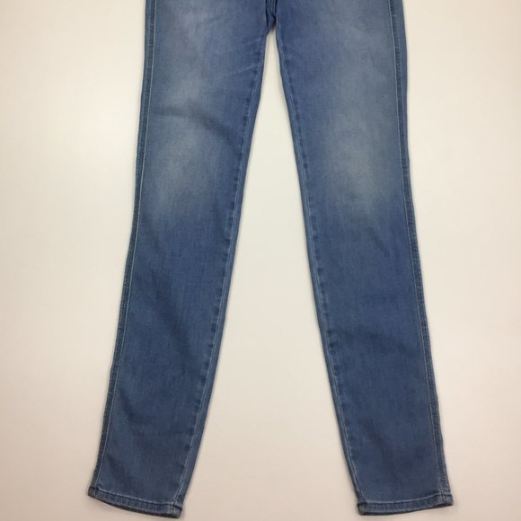 CLOSED Italy Light Wash Organic Cotton C91123 Skinny Pusher Long Jeans - Picture 6 of 10